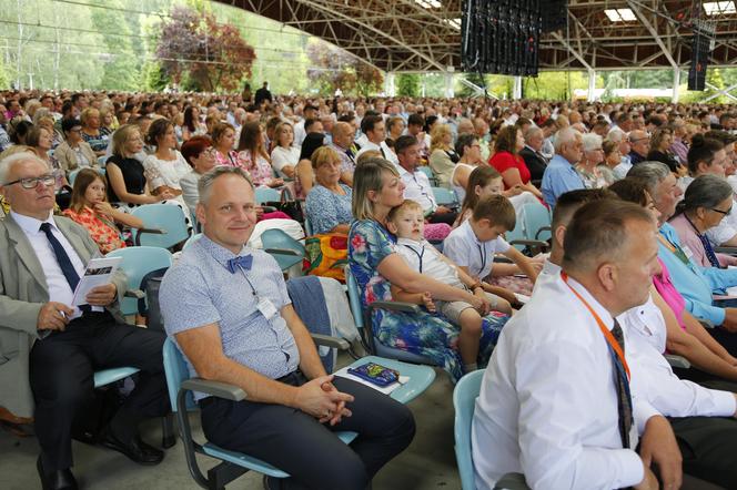 Kolejny Kongres Świadków Jehowy w Sosnowcu. W woj. śląskim odbywają się największe