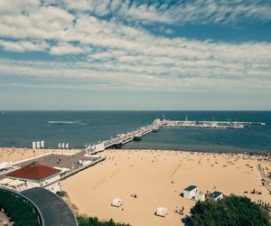 Mimo pogody Sopot pękał w szwach! Ile osób odwiedziło molo, a ilu ukarano mandatami?