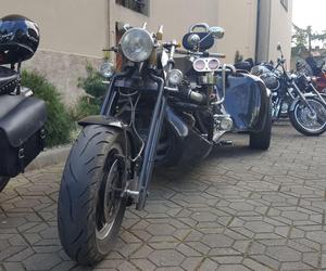 ​Setki motocyklistów na Wiosennym Święceniu Motocykli w Rydzynie