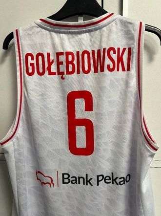 Piękny gest koszykarza Śląska Wrocław z okazji WOŚP-u! Zdobądź koszulkę z podpisami polskich kadrowiczów
