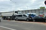 Karambol na S8 w Warszawie. Lądował śmigłowiec LPR. Zderzenie ośmiu pojazdów przed mostem