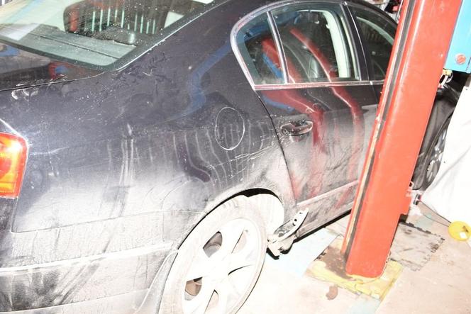 Łabunie: Samochód PRZYGNIÓTŁ mężczyznę! ŚMIERTELNY wypadek w garażu [ZDJĘCIA]