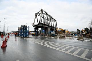 Jak idą prace przy budowie wiaduktu kolejowego w Rudnej Małej. Zobaczcie zdjęcia!  