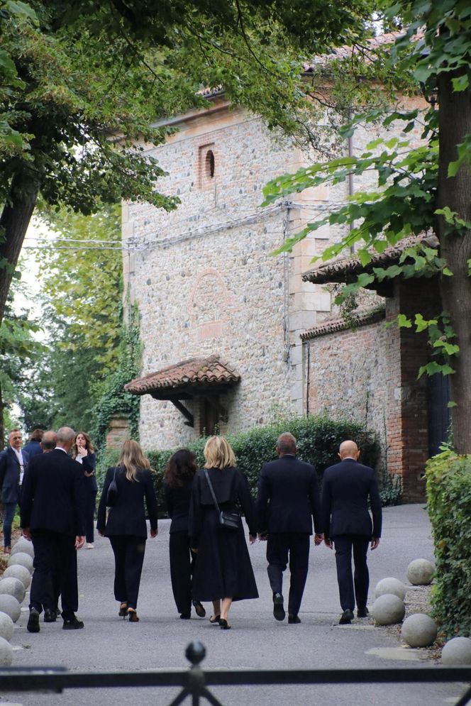 Prywatne uroczystości żałobne Giorgio Armaniego w rodzinnych stronach projektanta