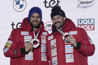 Makabryczny wypadek podczas Pucharu Świata. Zawodnik doznał wielu złamań, nieprzytomny trafił do szpitala