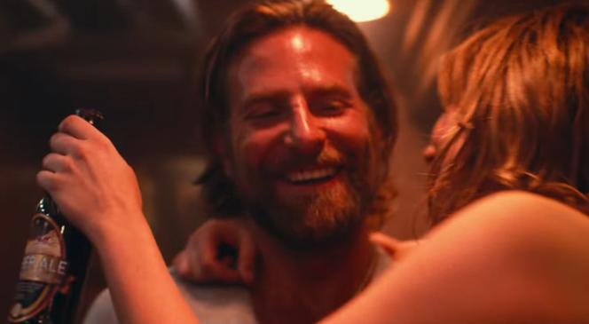 Narodziny gwiazdy, zwiastun: Lady Gaga i Bradley Cooper w "A Star Is Born" / kadry z trailera
