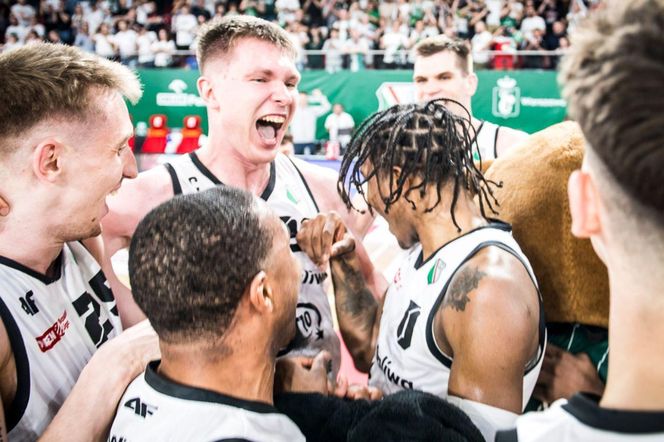 Pewne zwycięstwo Legii, ale nie bez walki. Zieloni Kanonierzy lepsi od Miasta Szkła Krosno