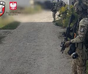 Zlikwidowali fabrykę śmierci pod Pruszkowem. 800 kilogramów środków odurzających warte miliony złotych