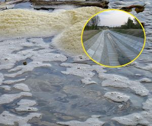 Grube warstwy piany na rzece! Mieszkańcy wezwali służby. Rok wcześniej padły od tego zwierzęta