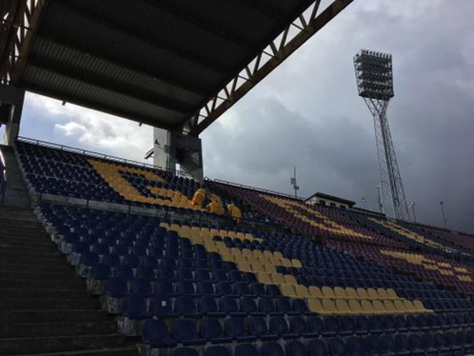 Rozpoczął się demontaż siedzisk na stadionie Pogoni