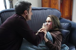 Barwy szczęścia, odcinek 2816: Stawicki (Piotr Borowski), Kama (Natalia Jędruś)	