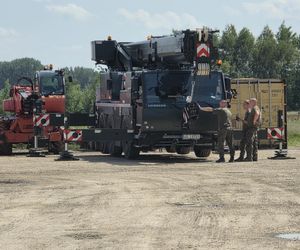 Tajemniczy kontener z bronią i amunicją na Podkarpaciu. W Laszkach pracują służby