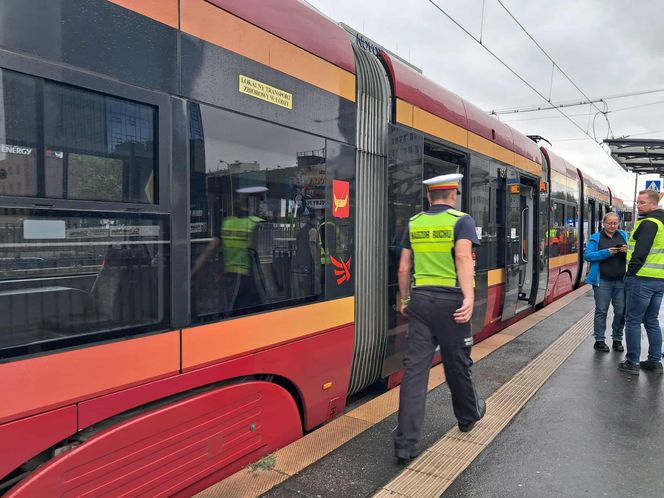 Zderzenie dwóch tramwajów w centrum Łodzi.