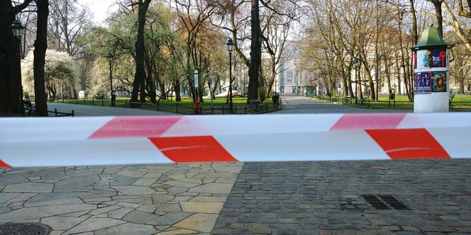 Planty w Krakowie zamknięte z powodu koronawirusa