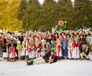 W świąteczny klimat wprowadzą Magurzanie z Łodygowic. W Wigilię ich występ zobaczą widzowie z całej Polski