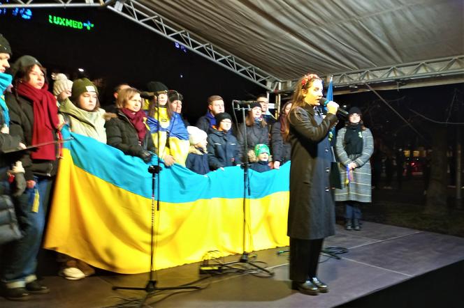 Manifestacja na pl. Solidarności w Szczecinie w pierwszą rocznicę inwazji na Ukrainę