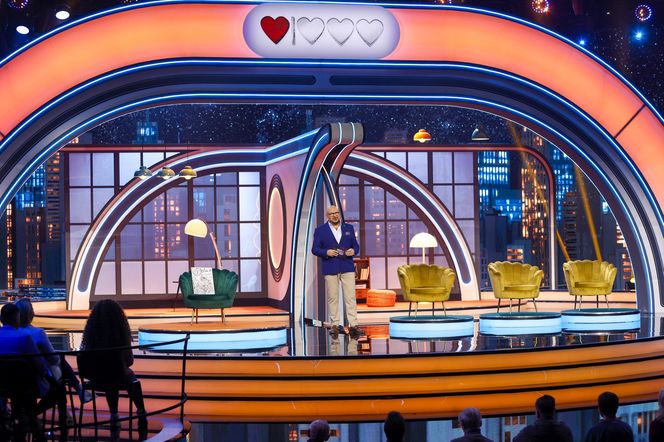 Randka w ciemno. Fenomen miłości zza parawanu