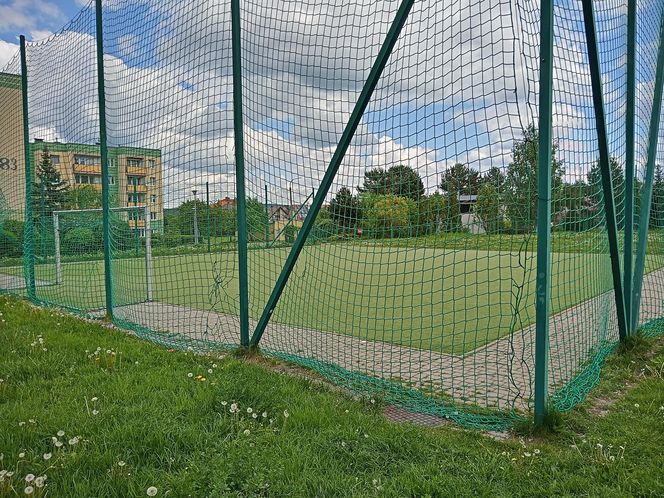 Pół boiska w Kielcach