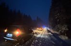 Jelenia Góra. Intensywne opady śniegu. Policja ostrzega kierowców