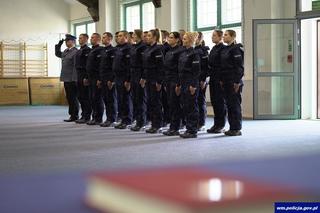 Nowi policjanci na Warmii i Mazurach. Złożyli uroczyste ślubowanie [ZDJĘCIA]