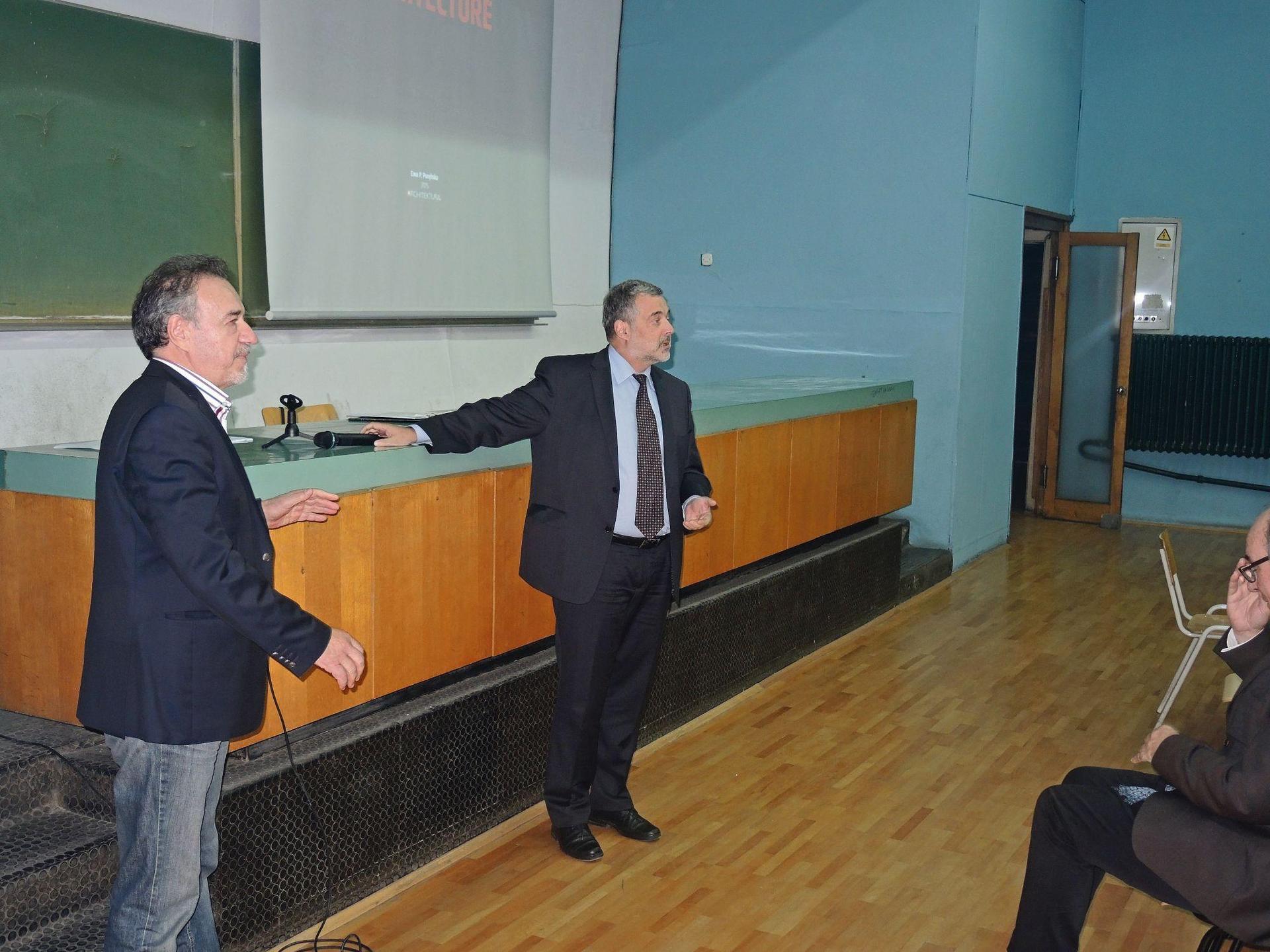 Polska.Architecture w Skopje