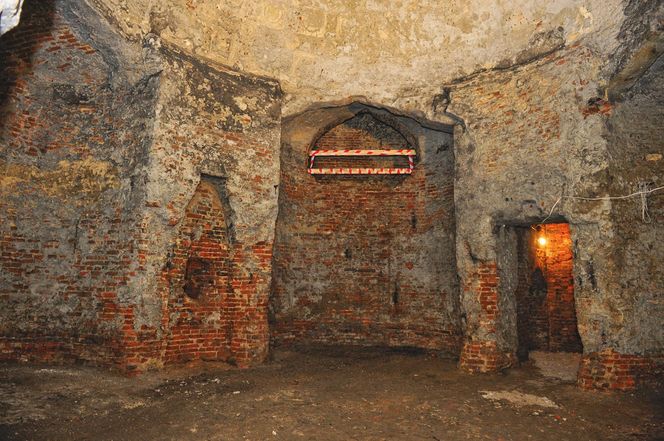 Oto najbardziej tajemnicze miejsce w Warszawie. Elizeum w parku Rydza-Śmigłego