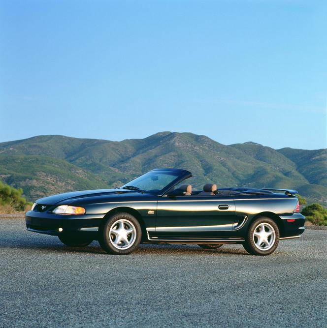 Ford Mustang z 1994