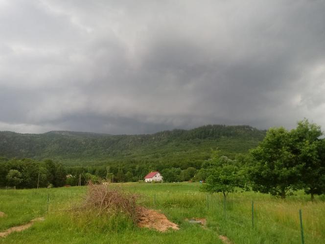 Ciemne chmury nad Radkowem
