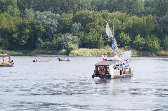 Festiwal Wisły 2025 w Starym Fordonie. Barwna parada jednostek zachwyciła publiczność