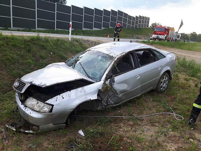 Dachowanie audi w Brzozowie na Podkarpaciu