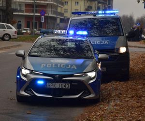 Policja na meczu w Jarosławiu. Kibice wbiegli na murawę 