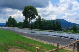 Osuwisko na DK 28 w Kasinie Wielkiej