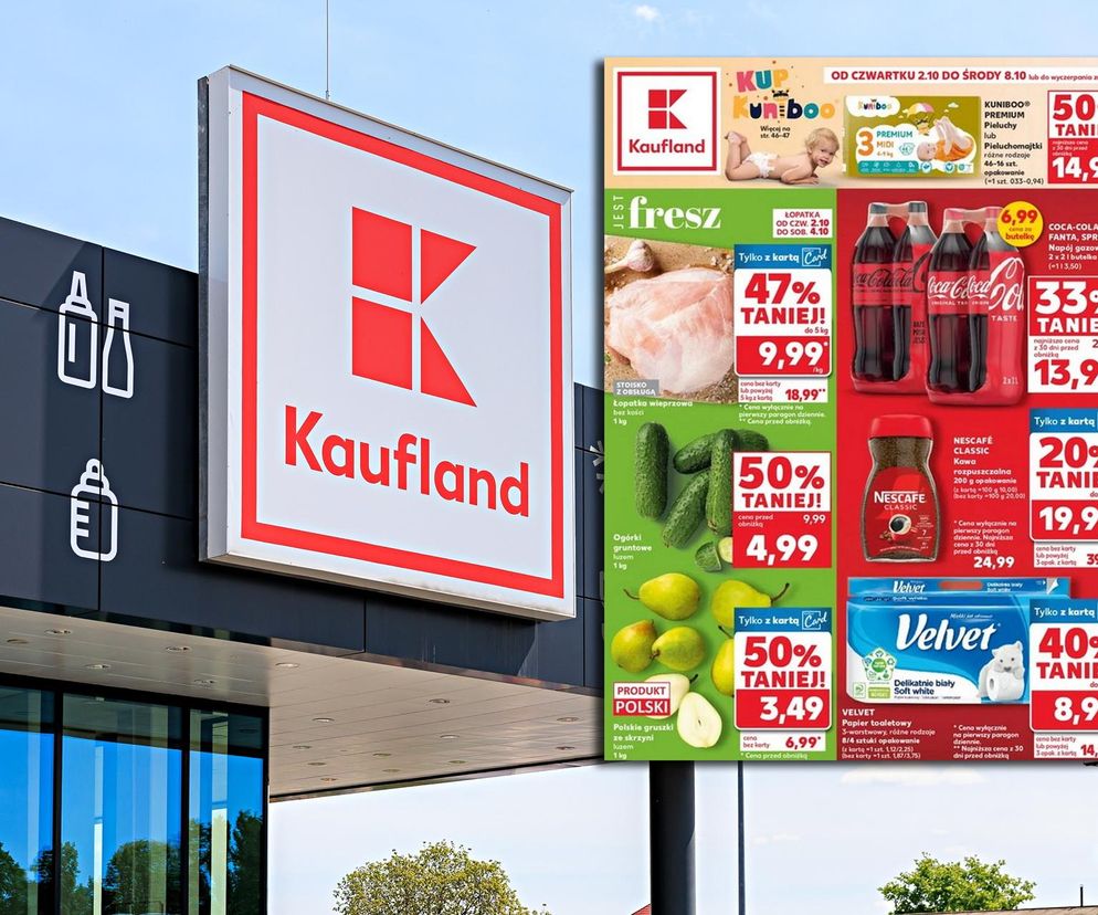 Znak firmowy Kauflandu na tle niebieskiego nieba, obok fragment gazetki promocyjnej ukazującej ofertę Ustronianki 3,001 litra, która omija system kaucyjny. O kontrowersjach związanych z kaucją dowiesz się więcej na Super Biznes.
