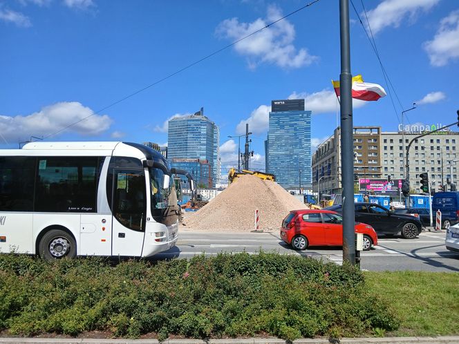 Tramwajowy remont pl. Zawiszy w Warszawie