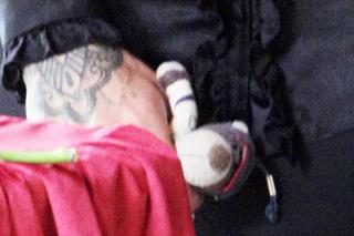 Sylwia Peretti trzymała to podczas pogrzebu Patryka. Poruszające, to musiało być ważne dla jej syna