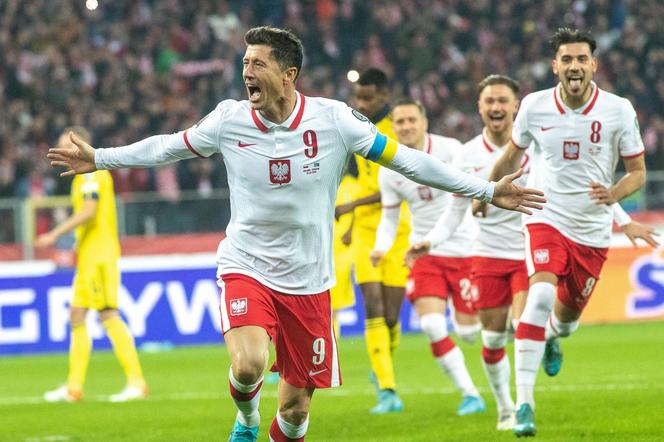 Mecze Polski CZERWIEC 2022 - kiedy, gdzie i z kim gra Polska? [HARMONOGRAM, DATY]