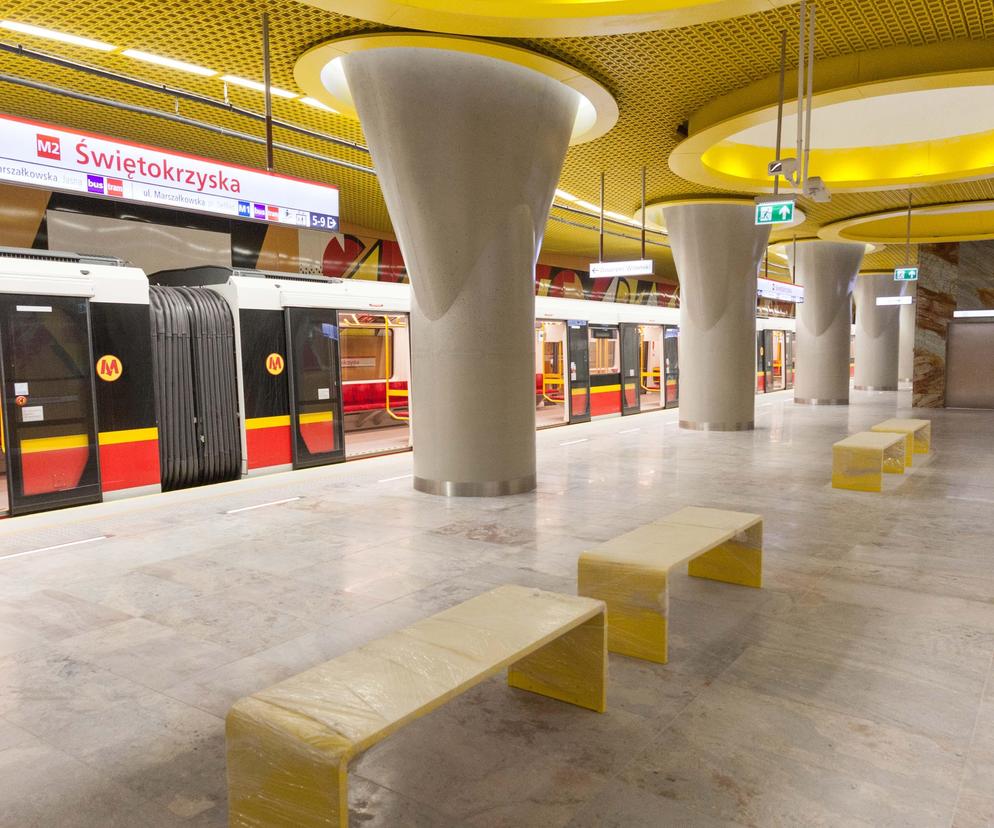 Metro Świętokrzyska