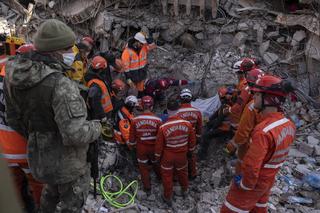 Cud pod gruzami w Turcji. 6-latka przeżyła 178 godzin czekając na pomoc 