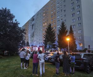 14-latka zginęła w pożarze bloku w Rzeszowie! Poszkodowanych zostało wiele osób [ZDJĘCIA, AKTUALIZACJA]