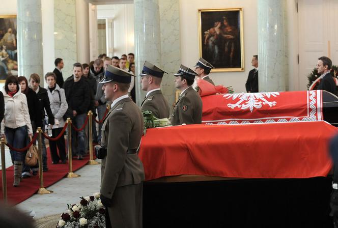 Trumny Lecha i Marii Kaczyńskich w Pałacu Prezydenckim 