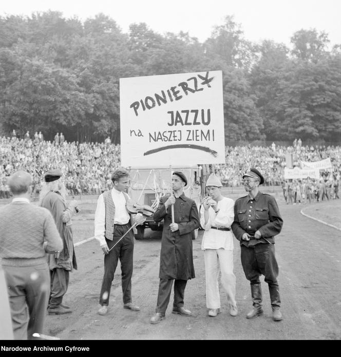 QUIZ PRL. Festiwale piosenki w PRL. Jak dobrze pamiętasz te niezapomniane imprezy?