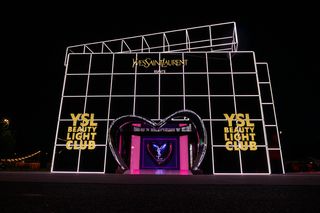 YSL Beauty rozświetla Open'er Festival immersyjnym doświadczeniem 