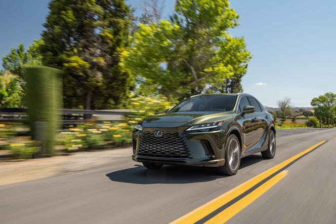 Lexus RX 450h+ AWD (2023)