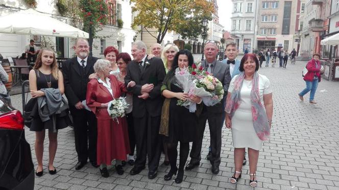 Ach co to był za ślub... 94-letnia pani Jadwiga i 85-letni pan Lech są już małżeństwem [AUDIO]