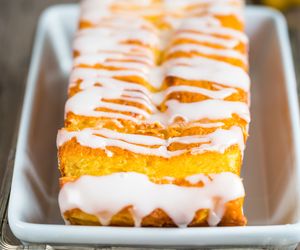 Ciasto piaskowe z ananasem - łatwy przepis na orzeźwiające ciasto