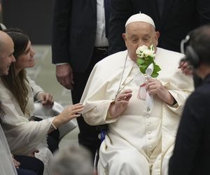 Pilny apel z Watykanu. Chodzi o chorego papieża Franciszka. Proszą o jedno!