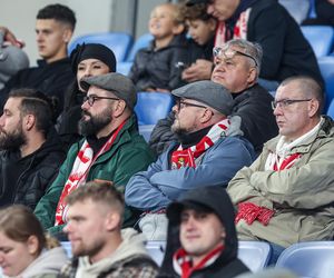Kibice na meczu Polska -Nowa Zelandia na Stadionie Śląskim