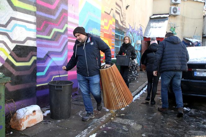 „Nie damy się zamurować!”. Trwa batalia o Stację Praga, artyści nie odpuszczają