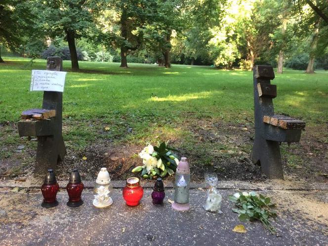 Znicze w miejscu śmierci dziewczynki 