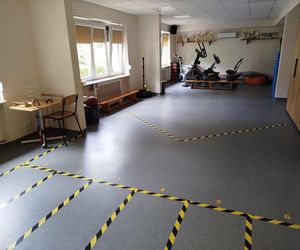 Przez lata ŚDS w Siedlcach działał w dwóch lokalizacjach, teraz już oficjalnie funkcjonuje w jednym miejscu, w budynkach dostosowanych do potrzeb osób z niepełnosprawnościami. 
